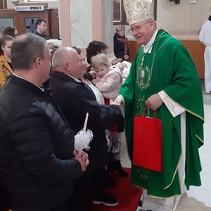 Pomoćni biskup zagrebački mons. Gorski krstio Daniela i Klaru